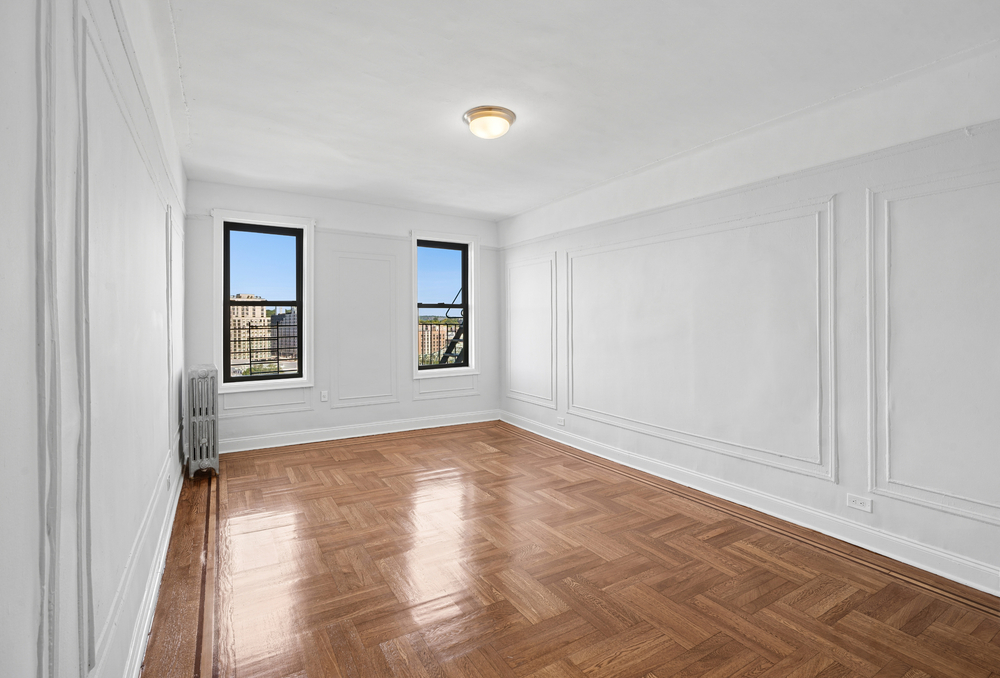 2175 Cedar Ave, University Heights