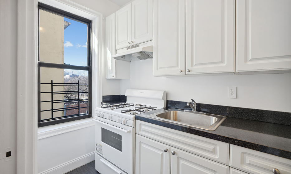 Cedar arms / Apartment dtc 09b The Bronx Rentals Goldfarb Properties