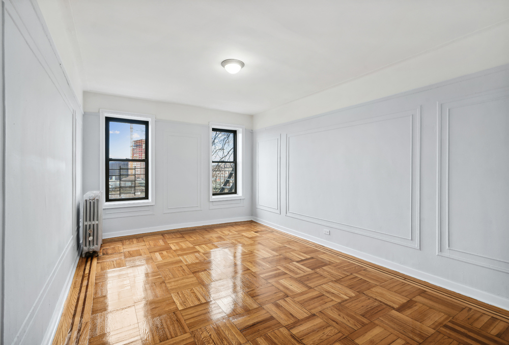 2175 Cedar Ave, University Heights