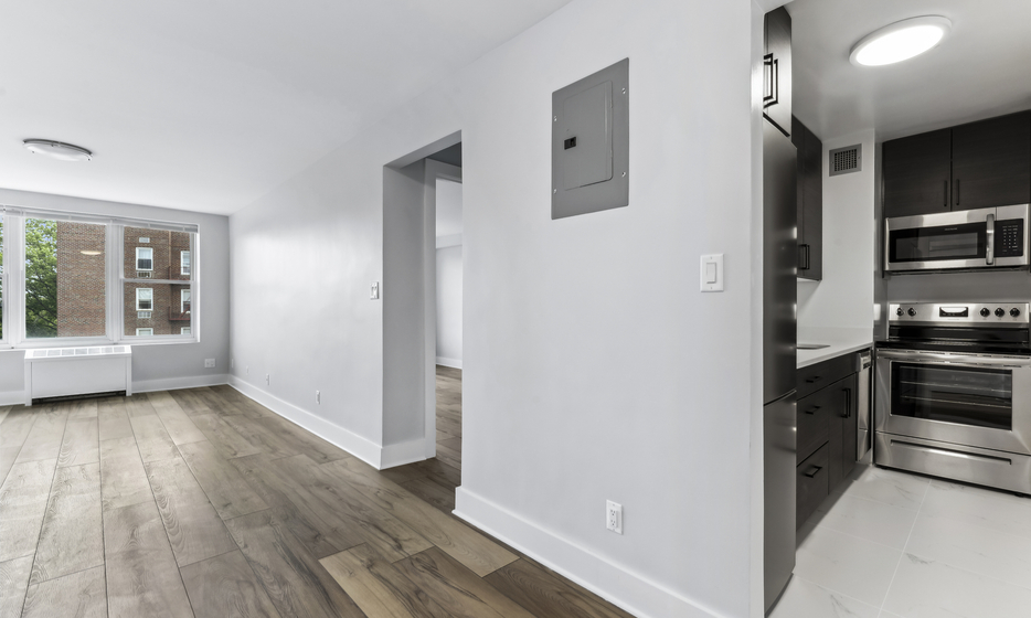 https://goldfarbproperties.com/media_cache/userFiles/uploads/PPS-06F/carousel-slide/PPS-06F-12.jpg