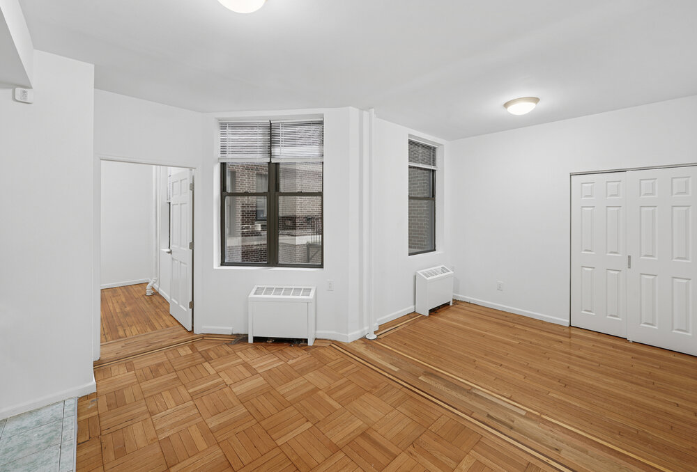 920 Riverside Drive, The Heights