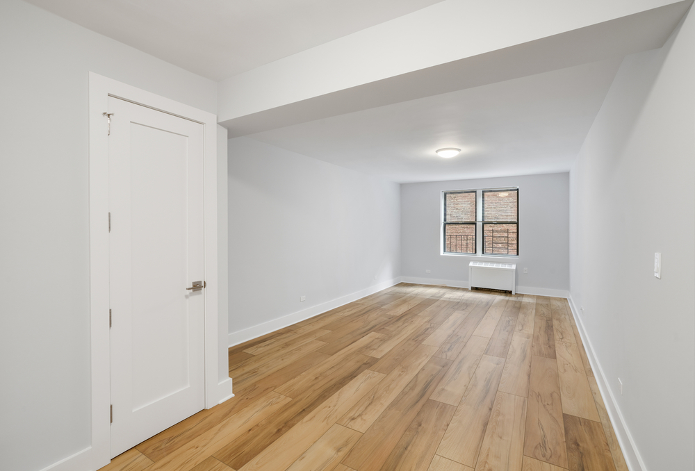 930 Sheridan Ave, Yankee Stadium